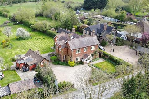 5 bed property, in Ashford Road, £1,195,000