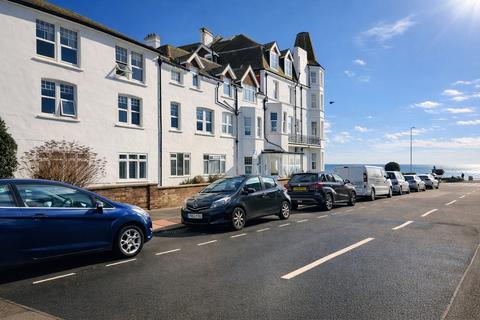 1 bed property, in The Links, £170,000