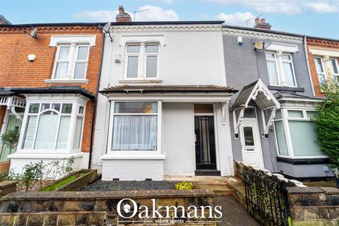 2 bed property, in Wigorn Road, £240,000