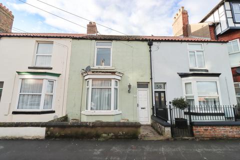 2 bed property, in West Avenue, £165,000