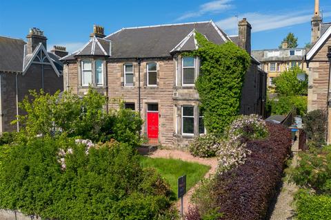 5 bed property, in Balquhidder, £435,000