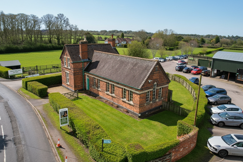 3 bed property, in Weeford Road, £850,000