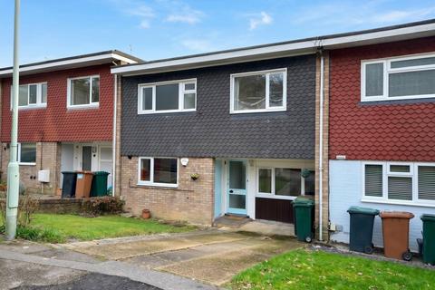 3 bed property, in The Hoe, £430,000