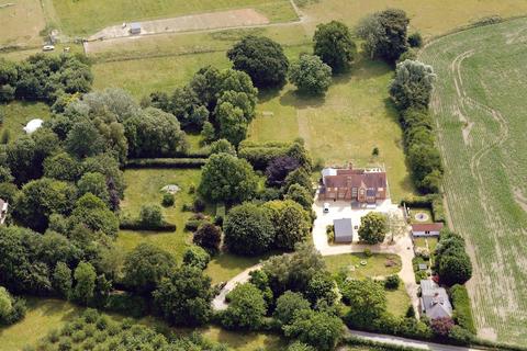 5 bed property, in Manningford Abbots, £2,000,000