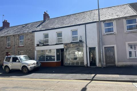 Studio, in St Catherine Street, £250,000