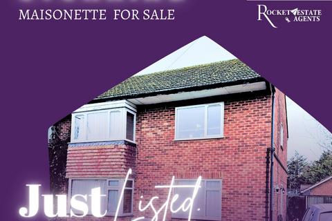 2 bed property, in Chestnut Close, £310,000
