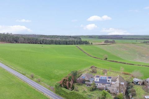 3 bed property, in Martinstown, £675,000