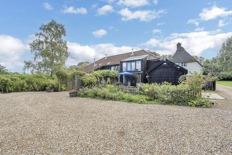 6 bed property, in Brundish, £1,000,000
