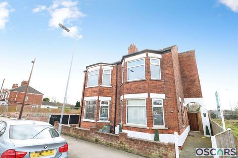 2 bed property, in Aberdeen Street, £139,950