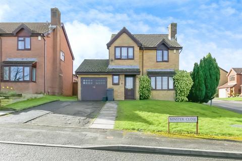 4 bed property, in Minster Close, £365,000