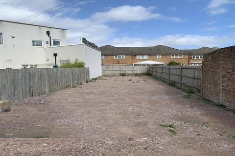 Studio, in Wandle Road, £175,000