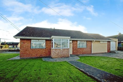 3 bed property, in West Park Drive, £350,000