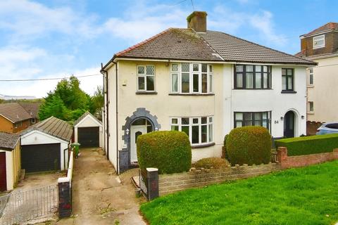 3 bed property, in Ty Fry Road, £290,000