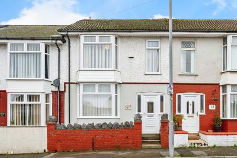 2 bed property, in Eaton Road, £130,000