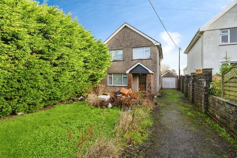 3 bed property, in Gowerton Road, £250,000