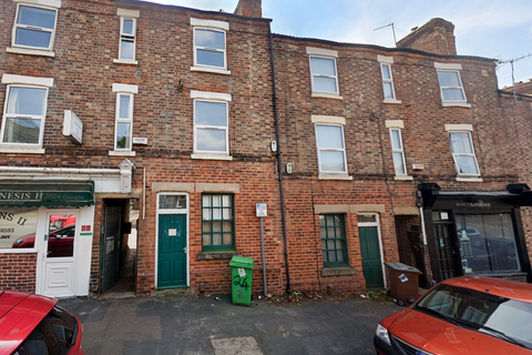 4 bed property, in Park Road, £240,000