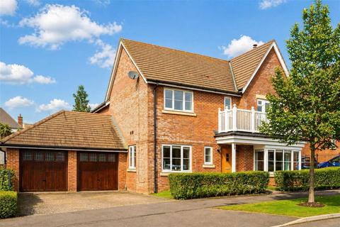4 bed property, in Rocky Drive, £800,000