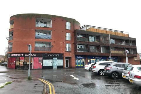 2 bed property, in 26 Chalvey Road West, £435,000