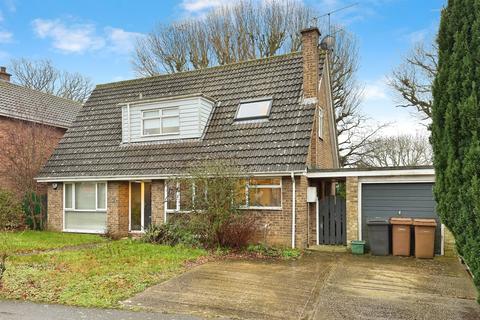 3 bed property, in Danbury Vale, £475,000