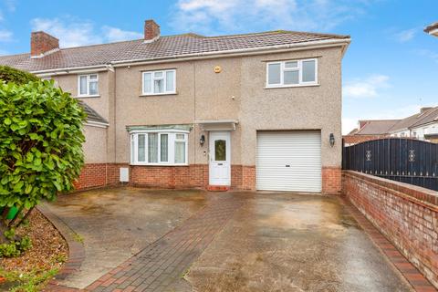 3 bed property, in Belfast Avenue, £550,000