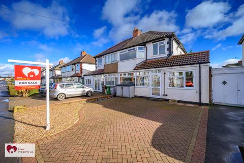 4 bed property, in Yoxall Road, £425,000