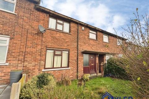 3 bed property, in Derwent Road, £135,000
