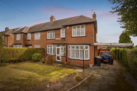 3 bed property, in Temple Grove, £270,000