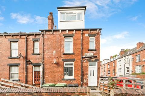 4 bed property, in Baldovan Terrace, £190,000