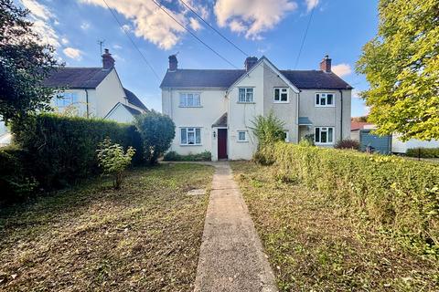 2 bed property, in Griffiths Close, £325,000