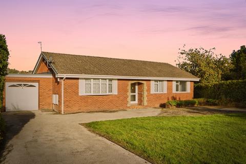 3 bed property, in Butt Lane, £350,000