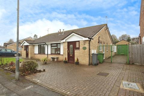 2 bed property, in Coed Arian, £300,000