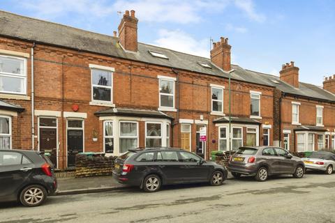 4 bed property, in Crossman Street, £195,000