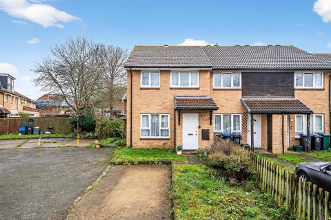 3 bed property, in Sutherland Drive, £500,000