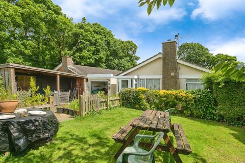 3 bed property, in Oaklea Close, £350,000