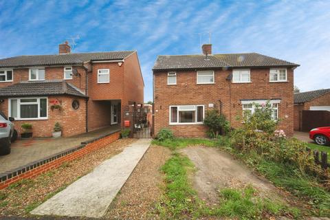 2 bed property, in Wellfield Avenue, £287,500