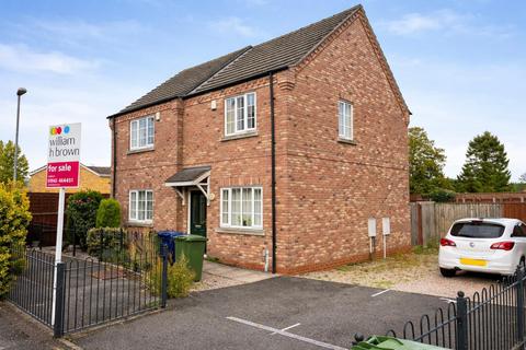 2 bed property, in Steeple View, £155,000