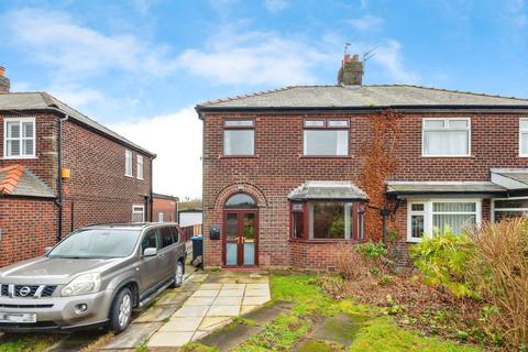 3 bed property, in Northwich Road, £230,000