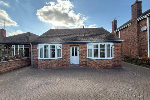 2 bed property, in Fulbridge Road, £240,000