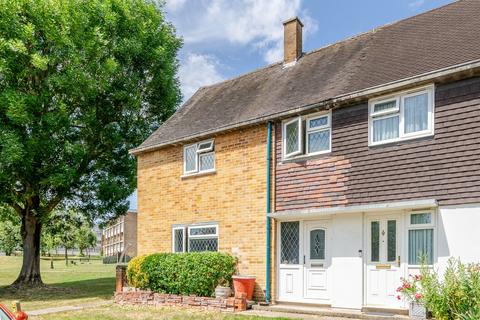3 bed property, in Wetherby Road, £450,000