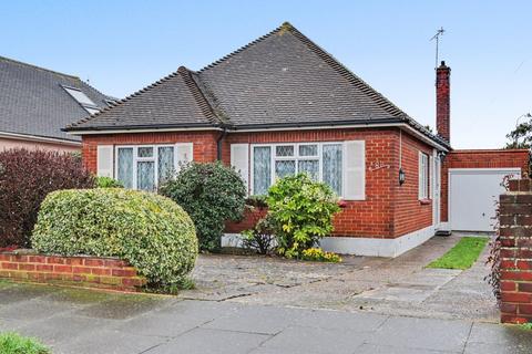 3 bed property, in Marcus Avenue, £550,000