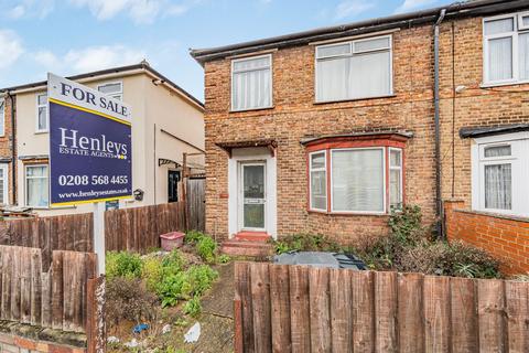 3 bed property, in Kingsley Road, £525,000