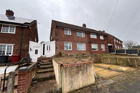 3 bed property, in Chestnut Drive, £105,000