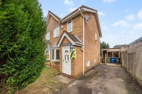 2 bed property, in Jessica Way, £140,000