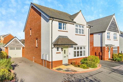 4 bed property, in Kestrel Way, £400,000