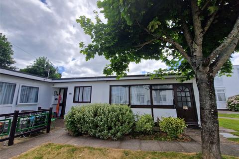 3 bed property, in Welcome Family Holiday Park, £115,000
