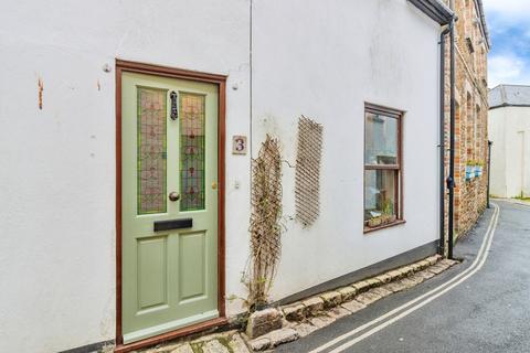 1 bed property, in Rotherfold, £200,000