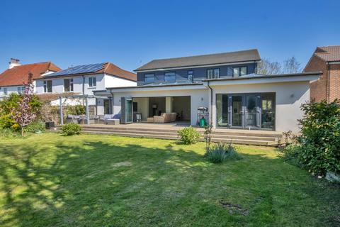 4 bed property, in Norwood Lane, £1,100,000