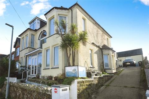 9 bed property, in Seymour Avenue, £450,000