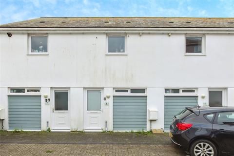 1 bed property, in Penmur Road, £220,000