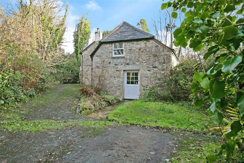 4 bed property, in Godolphin Bridge, £550,000